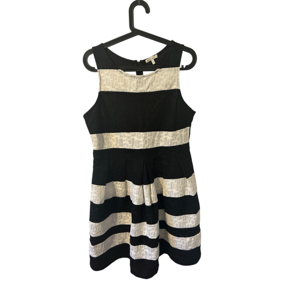 Miami Dresses & Skirts - Women's Mi Ami Dress Size 1 small Black and White Striped